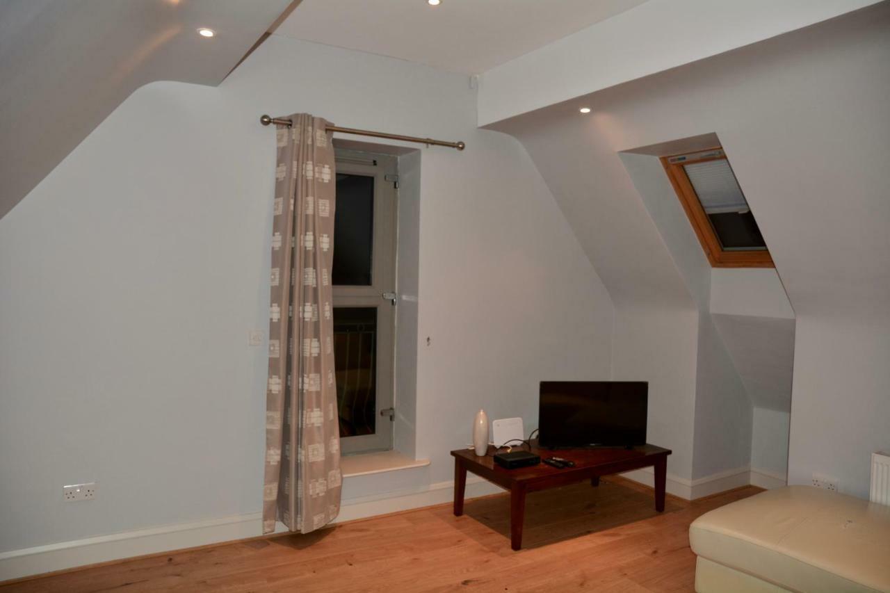 Apartment 3, Oakleigh House, Donnybrook Hill, Douglas Cork Exterior photo